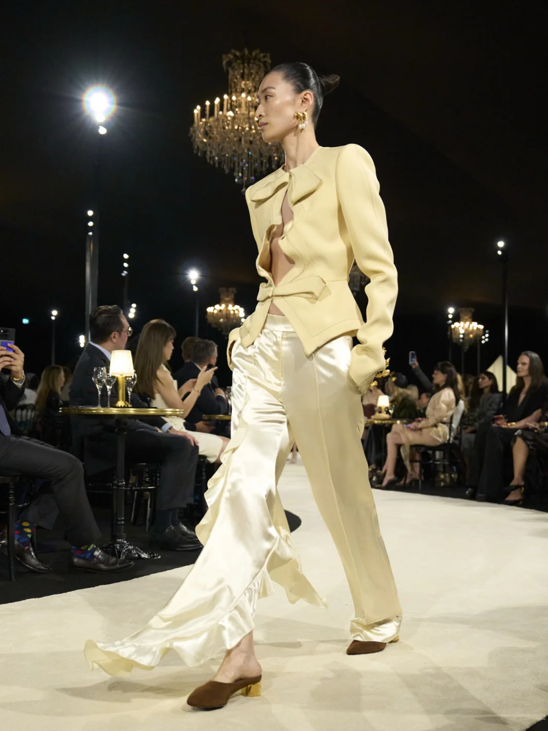 Неделя моды в Париже, Schiaparelli, Скиапарелли, весна-лето 2027, ss27, модный показ, новая коллекция, Надя Ли Коэн, Тейт Макрей