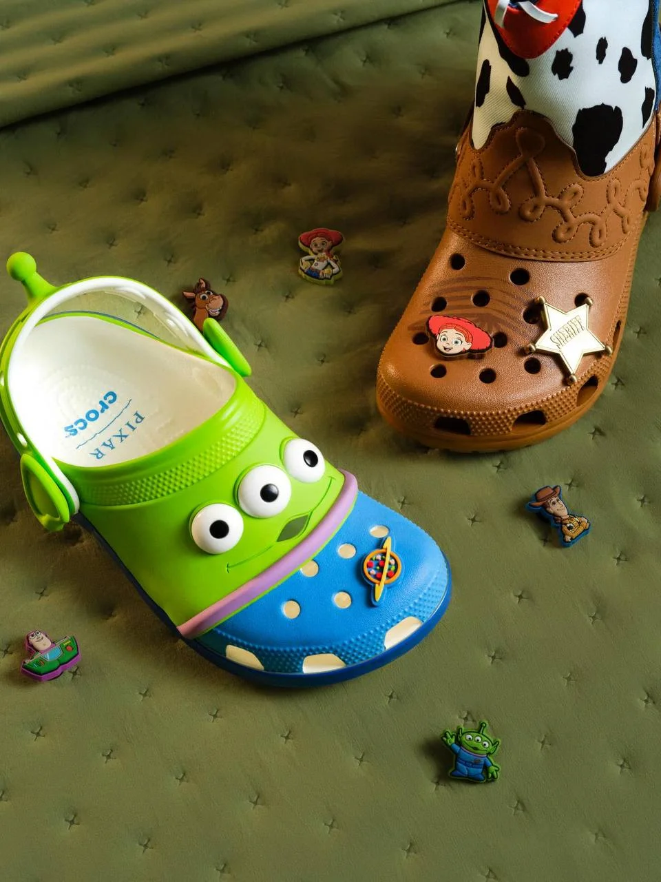 Crocs, «История игрушек 5», кроксы, кроксы дисней, кроксы по истории игрушек, Джесси, Вуди