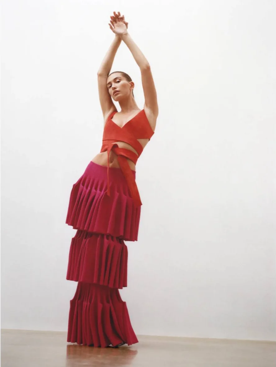 Alaïa, алайя, Alaïa новинки, Хейли Бибер, Питер Мюлье, Alaïa Archetypes, Тайрон Лебон, Graces Mews
