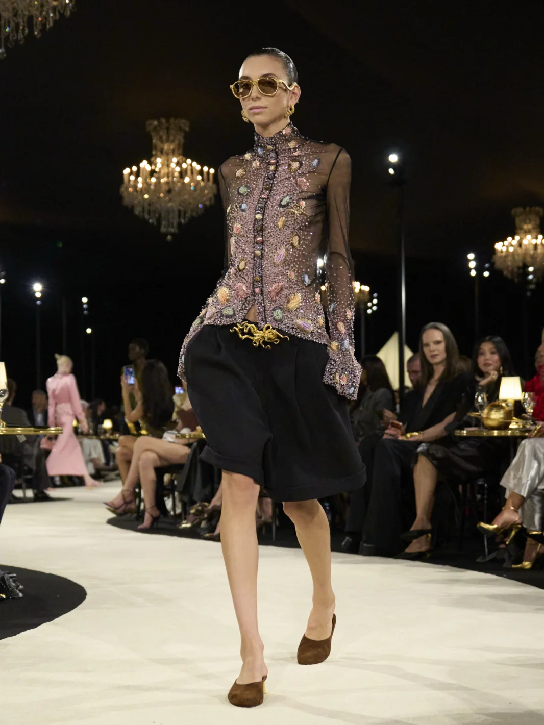 Неделя моды в Париже, Schiaparelli, Скиапарелли, весна-лето 2027, ss27, модный показ, новая коллекция, Надя Ли Коэн, Тейт Макрей