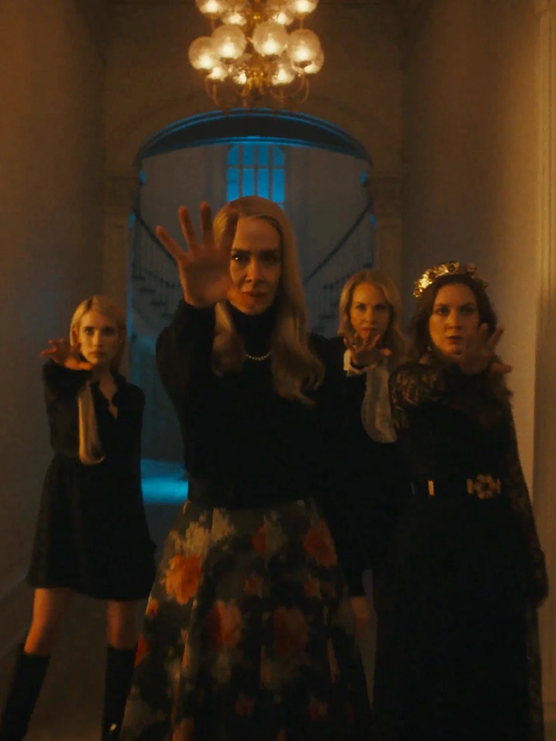 американская история ужасов american horror story ahs аиу эмма робертс джессика лэнг сара полсон эван питерс новый сезон 13 смотреть