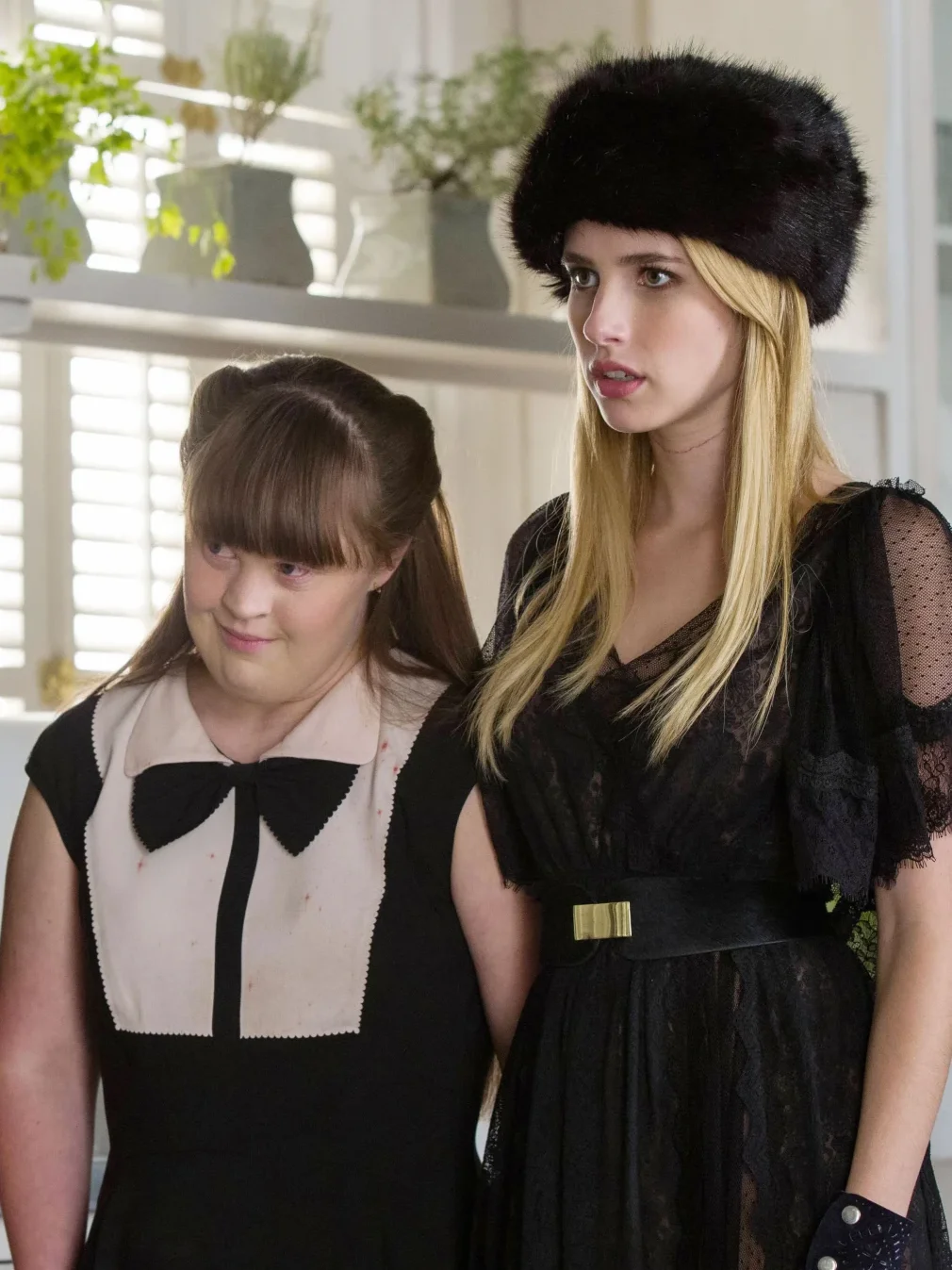 американская история ужасов american horror story ahs аиу эмма робертс джессика лэнг сара полсон эван питерс леди гага новый сезон 13 смотреть