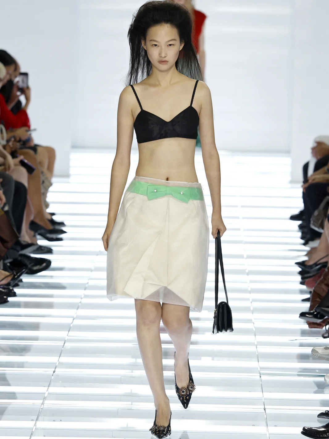 Prada, прада, показ, весна-лето 2027, неделя моды в милане, женская коллекция, новая коллекция, женские юбки, Миучча Прада, Раф Симонс