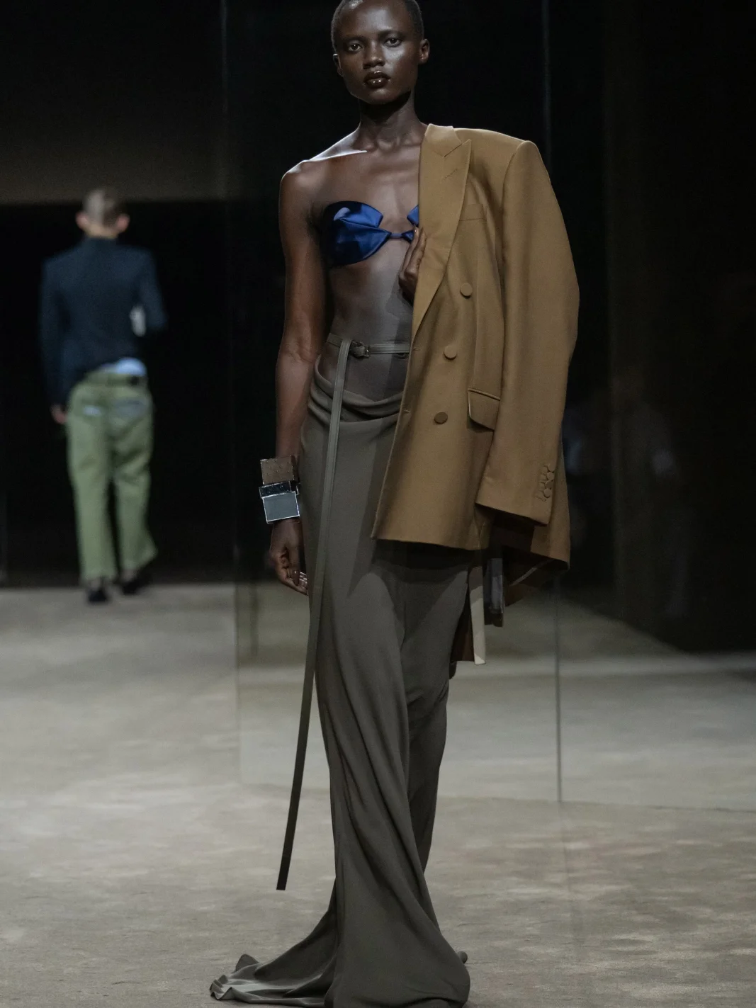 Tom Ford, Том Форд, Неделя моды в Париже, модный показ, весна-лето 2027, ss27, новая коллекция, тренды, Хайдер Аккерман