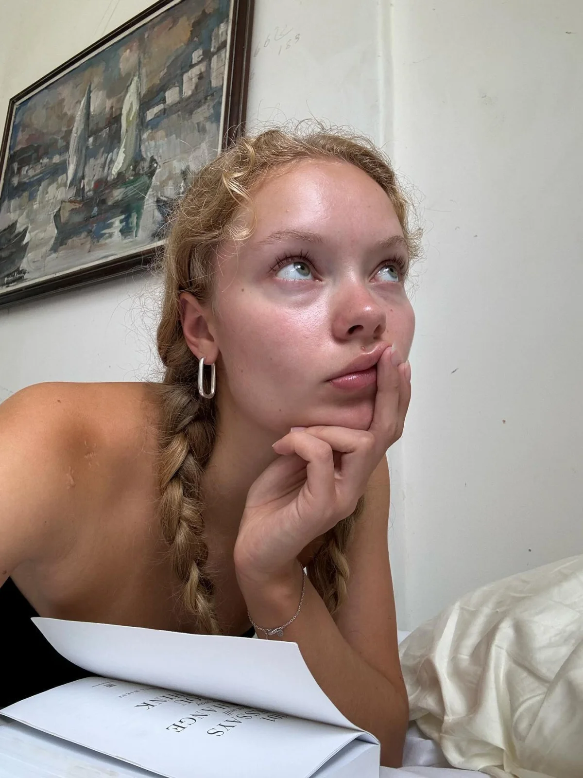 локоны с помощью косичек
