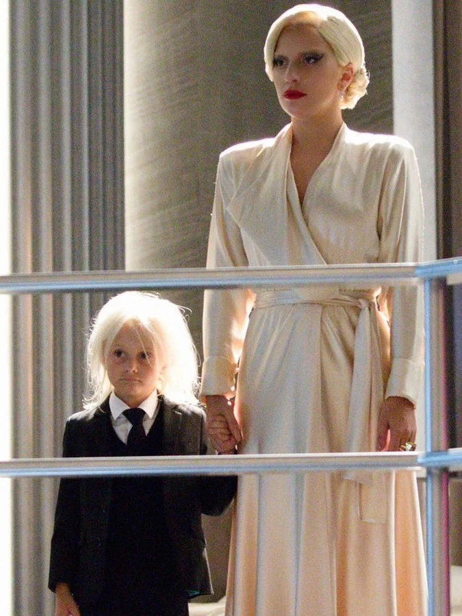 американская история ужасов american horror story ahs аиу эмма робертс джессика лэнг сара полсон эван питерс леди гага новый сезон 13 смотреть