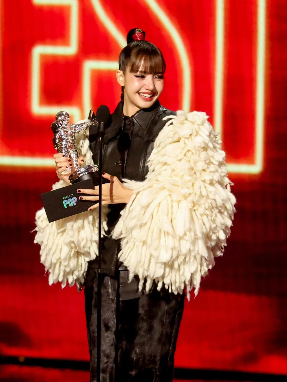 MTV VMA 2026, премия, победители, номинации, кто участвовал, образы звезд, ковровая дорожка, кто победил, где проходила, мадонна, Тейлор свифт
