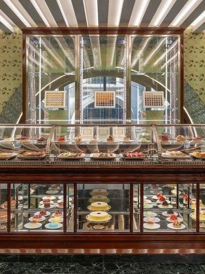 Prada, прада, Prada Galleria, Милан, Галерея Виктора Эммануила II, магазины, открытия, бутик, Pradasphere