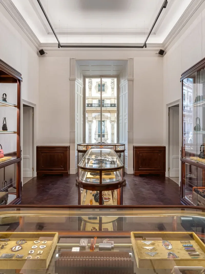 Prada, прада, Prada Galleria, Милан, Галерея Виктора Эммануила II, магазины, открытия, бутик, Pradasphere