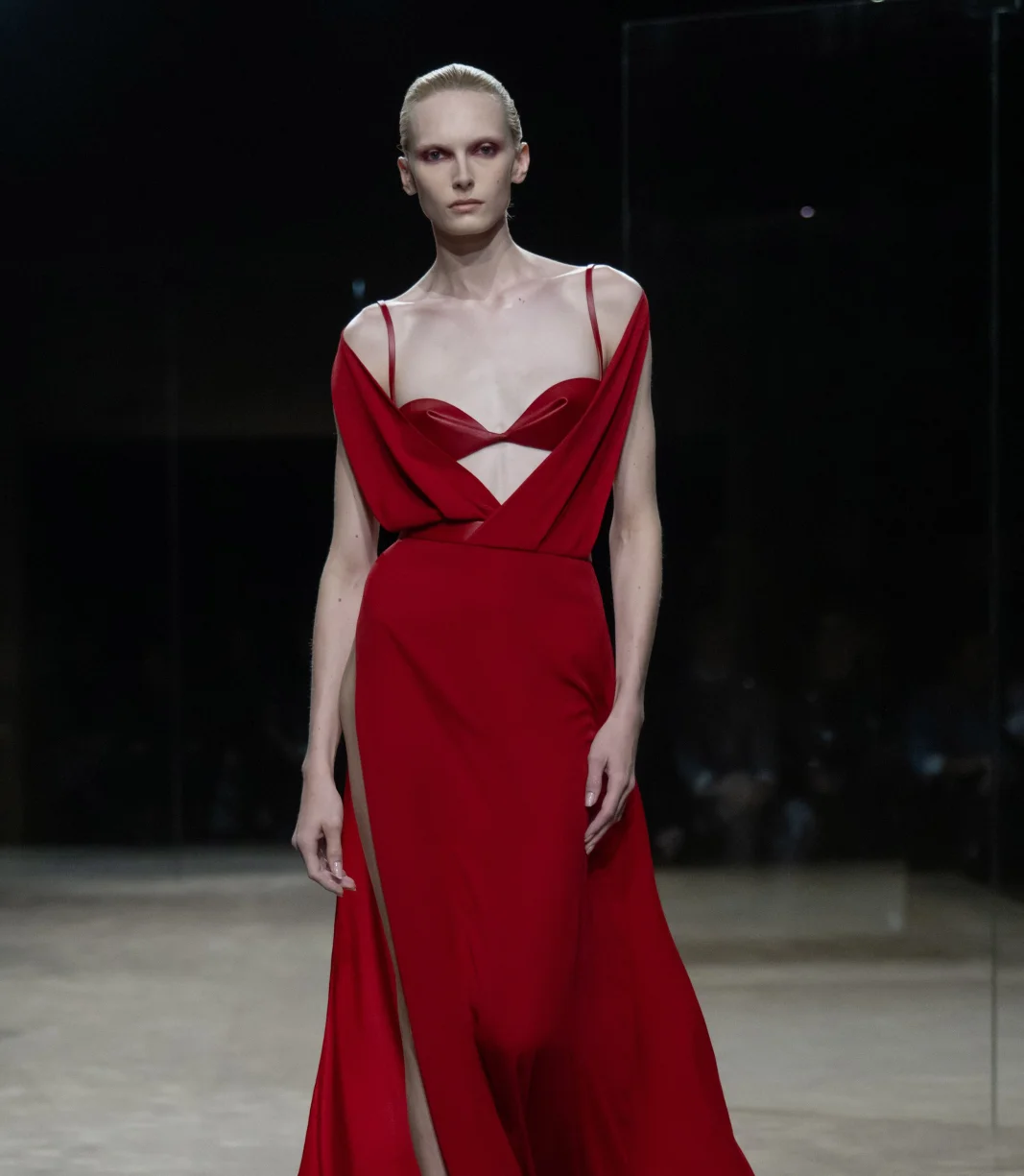 Свобода, флирт и декаданс: как прошел показ новой коллекции Tom Ford весна-лето 2027