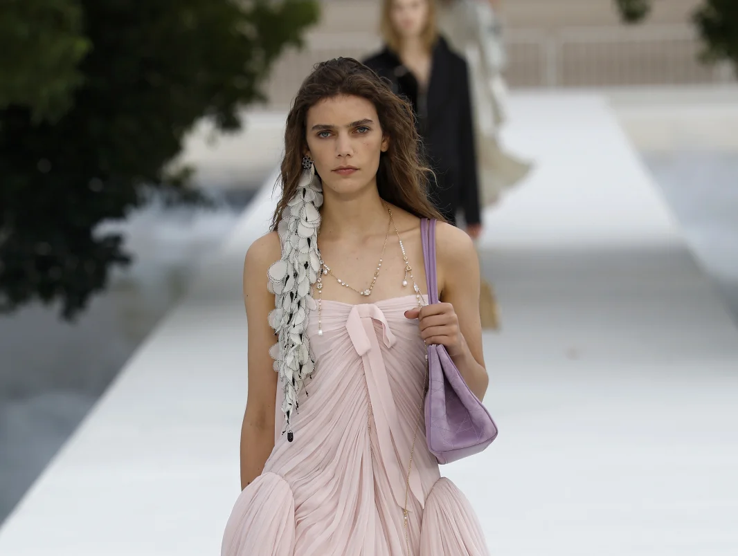 Три орешка для Золушки: как прошел показ Dior весна-лето 2027