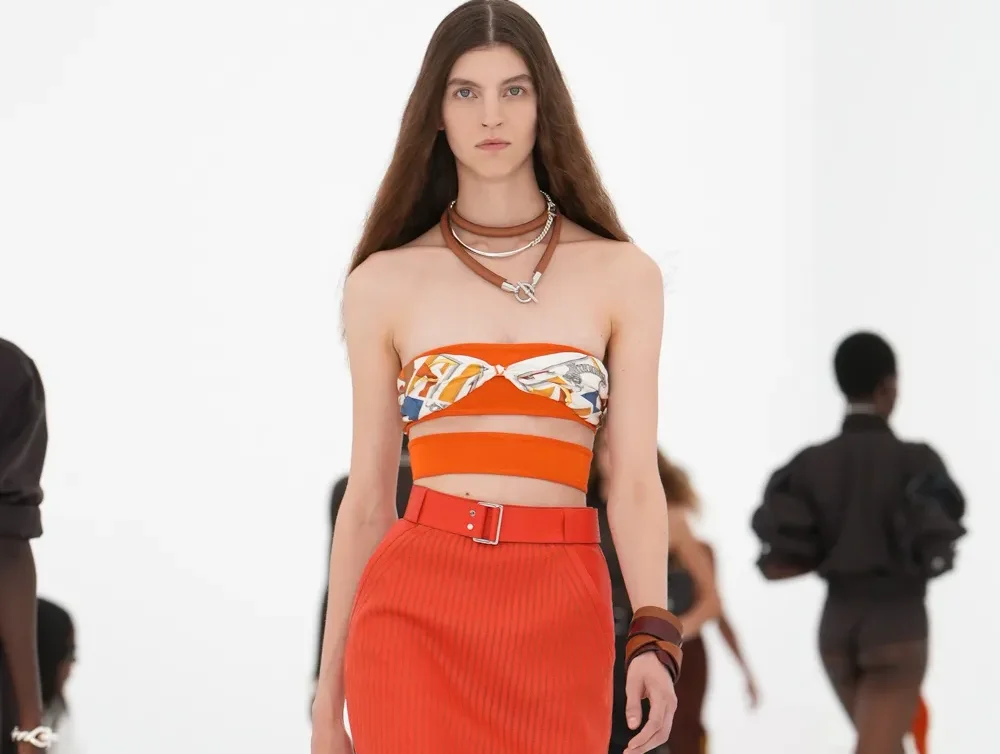 «Почувствуй ветер» — как прошел показ Hermès весна-лето 2027